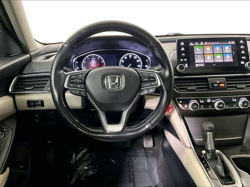 Used 2018 Honda Accord EX image 5