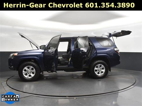 Used 2017 Toyota 4Runner SR5 Premium image 50