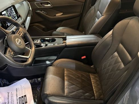 Certified 2023 Nissan Rogue Platinum w/ Platinum Premium Package image 12