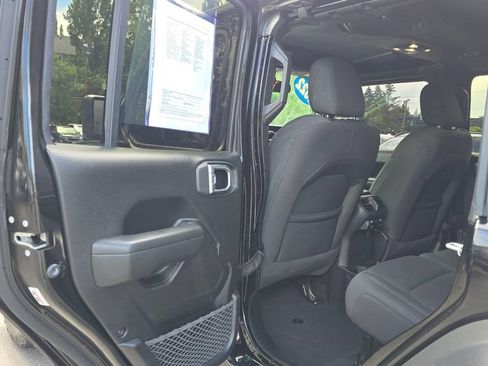 Used 2022 Jeep Wrangler Unlimited Sport AWD/4WD image 15