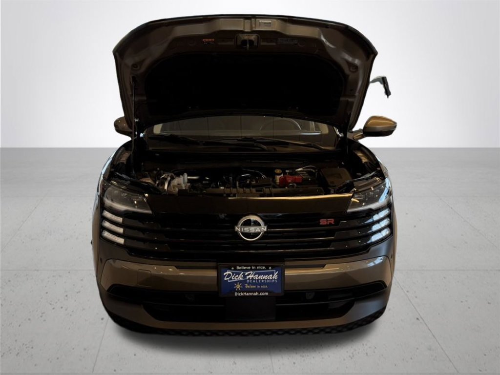 Used 2025 Nissan Kicks SR AWD/4WD image 4