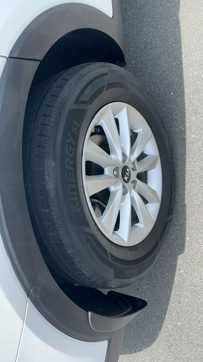 Used 2019 Kia Sorento FWD w/ LX Convenience Package image 15