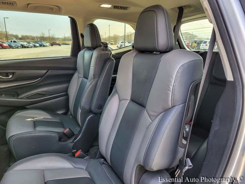 Used 2022 Subaru Ascent Onyx Edition image 10
