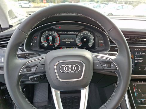 Used 2025 Audi Q7 3.0T Prestige w/ Prestige Package image 21