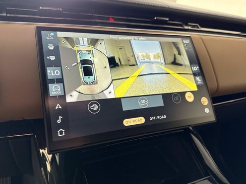 New 2026 Land Rover Range Rover Sport SE AWD/4WD image 25