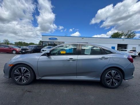 Used 2017 Honda Civic EX-T image 5
