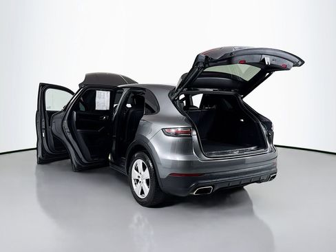 Used 2020 Porsche Cayenne AWD/4WD image 24