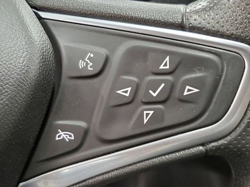 Used 2022 Chevrolet Malibu LS image 28