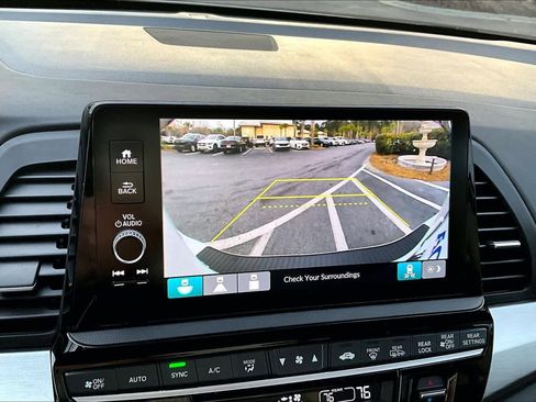 Certified 2026 Honda Odyssey EX-L image 60