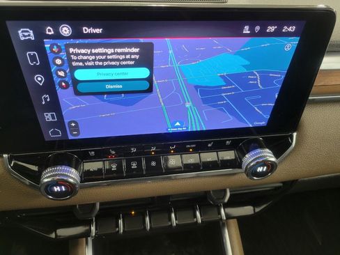 Used 2023 GMC Canyon Denali image 20