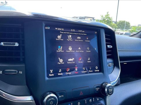 Used 2019 RAM 1500 Laramie w/ Sport Appearance Package AWD/4WD image 31