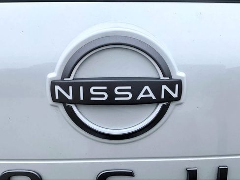 New 2026 Nissan Rogue Platinum w/ Platinum Premium Package image 8