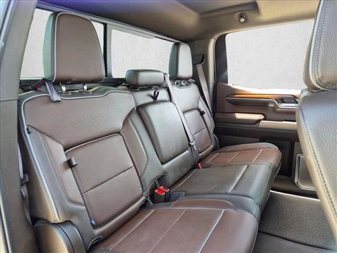 Used 2024 GMC Sierra 1500 Denali AWD/4WD image 17