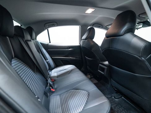 Certified 2020 Toyota Camry SE image 29