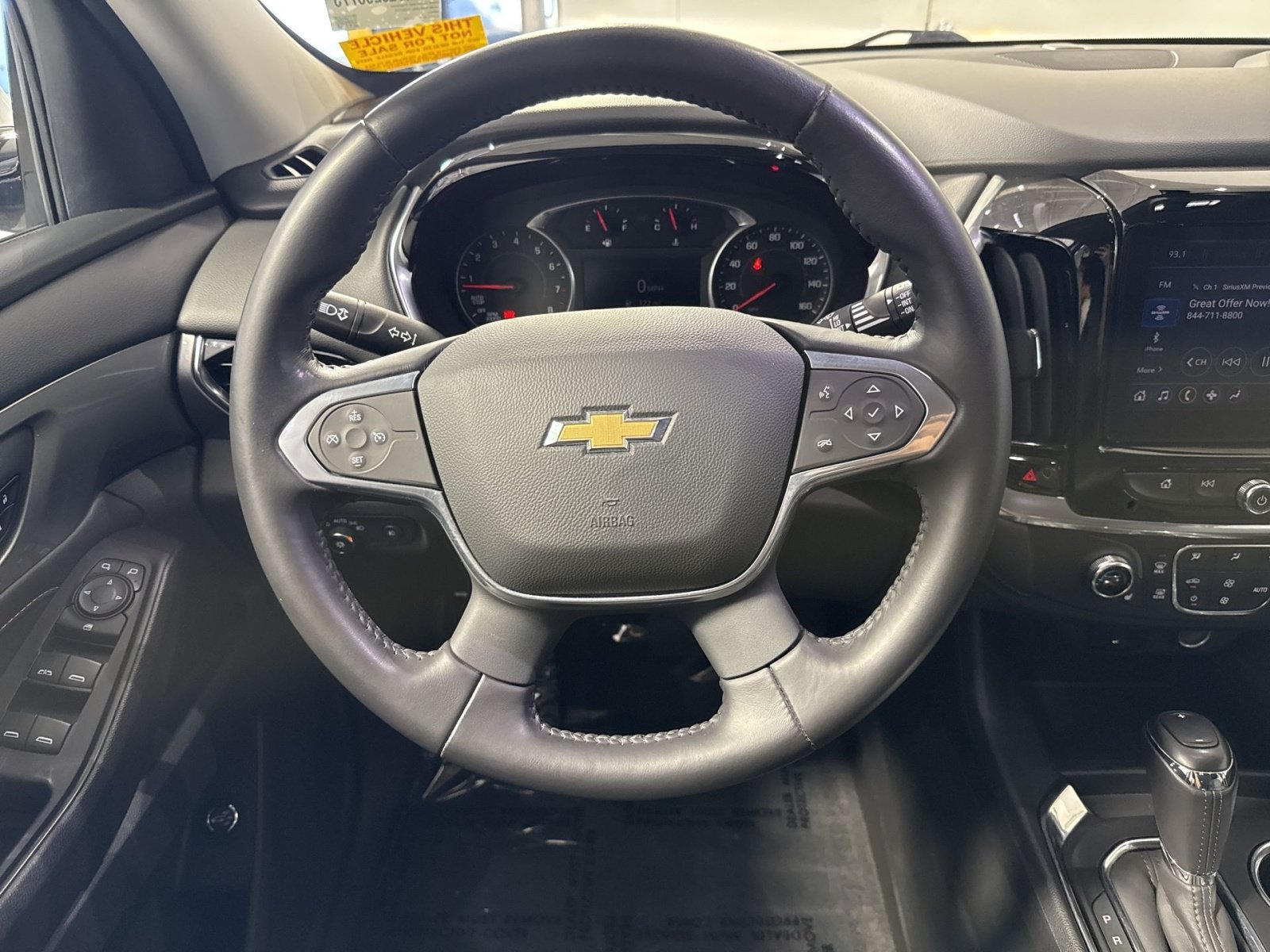 Used 2020 Chevrolet Traverse LT FWD image 17