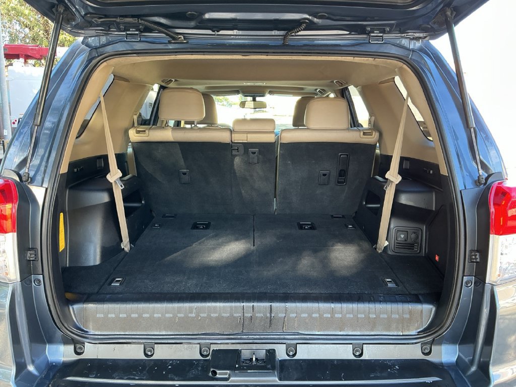 Used 2011 Toyota 4Runner Limited AWD/4WD image 29
