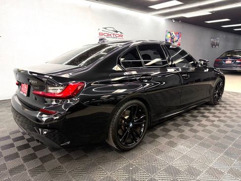 Used 2020 BMW 330i Sedan w/ M Sport Package RWD image 15