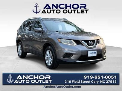 Used 2016 Nissan Rogue SV