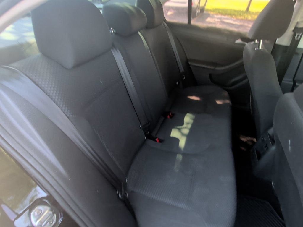 Used 2014 Volkswagen Jetta S FWD image 20