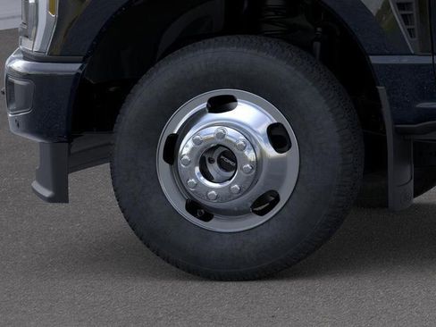 New 2025 Ford F350 Platinum AWD/4WD image 19