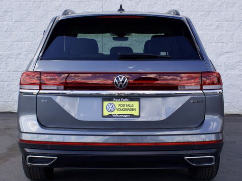 Used 2024 Volkswagen Atlas SE AWD/4WD image 7