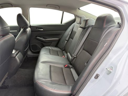 Used 2024 Nissan Altima 2.5 SR image 16