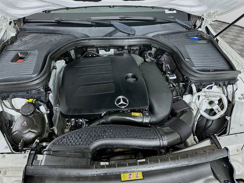 Used 2020 Mercedes-Benz GLC 300 4MATIC image 27