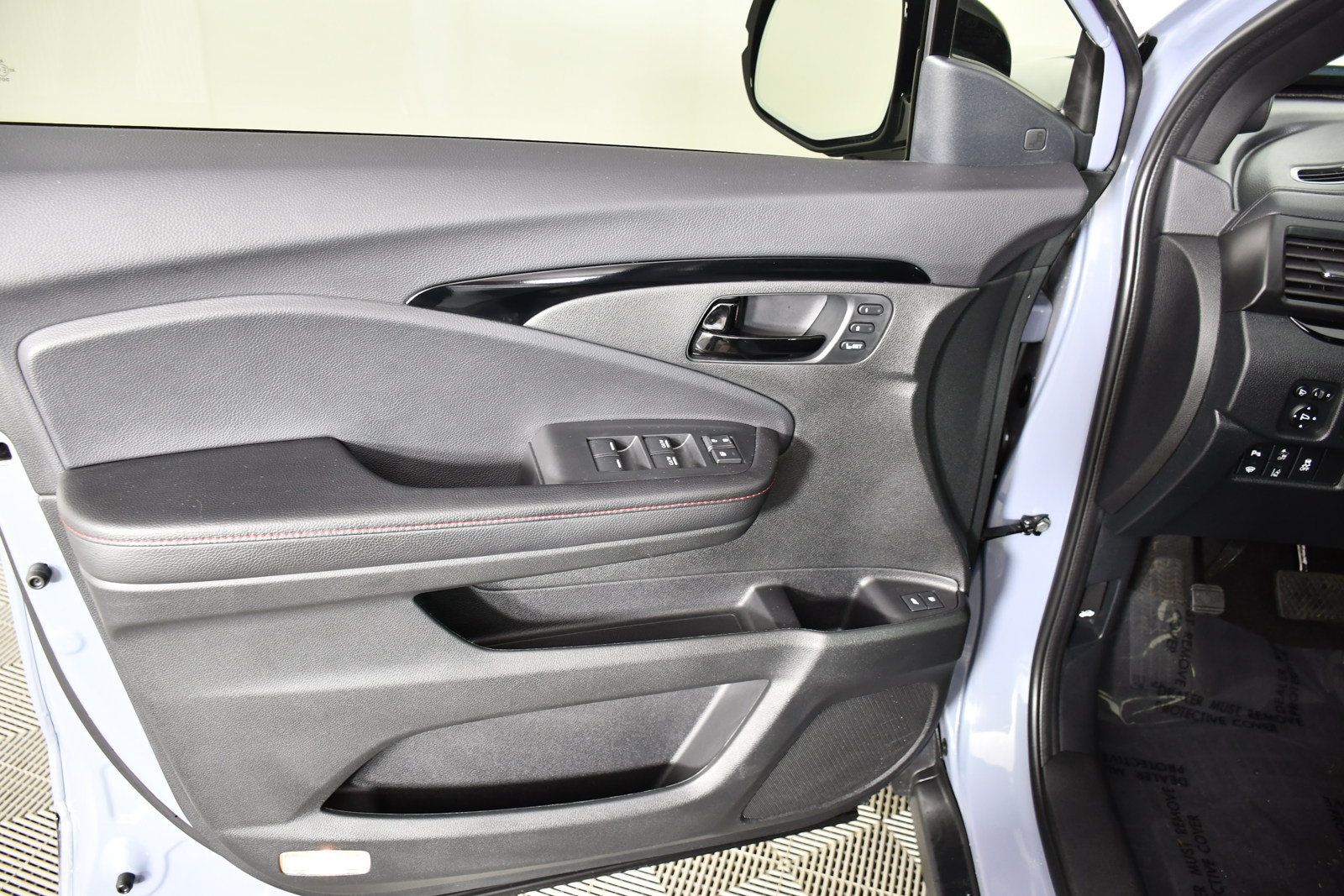 Used 2024 Honda Passport Black Edition image 38