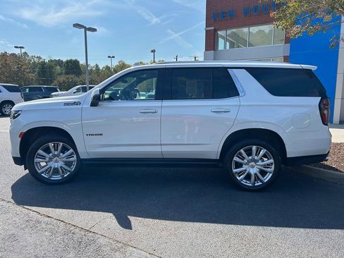 Used 2024 Chevrolet Tahoe High Country image 2