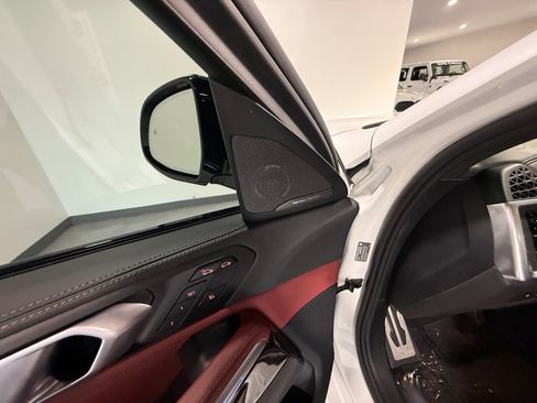 Used 2024 BMW X6 xDrive40i w/ Premium Package AWD/4WD image 19