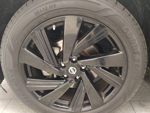 Used 2017 Nissan Murano Platinum w/ Platinum Technology Package image 31