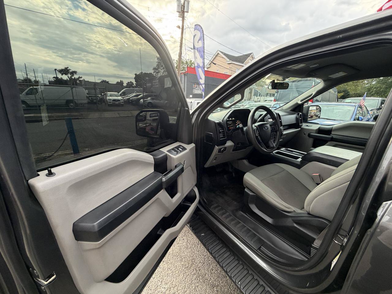Used 2018 Ford F150 XL w/ Equipment Group 101A Mid AWD/4WD image 20