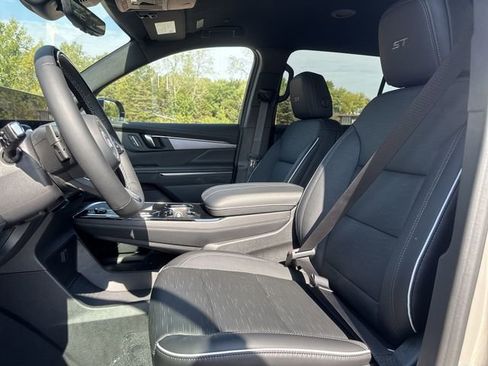 New 2026 Buick Enclave Sport Touring w/ Super Cruise Package image 11