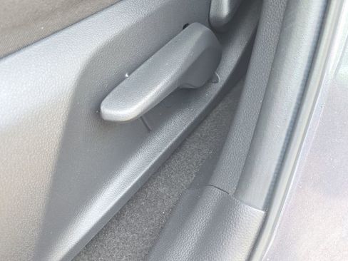 Used 2022 Toyota RAV4 LE FWD image 14