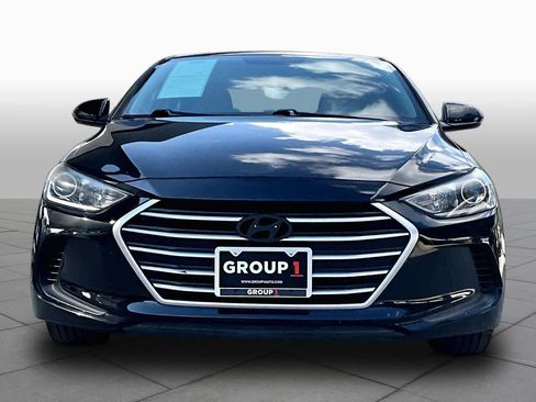 Used 2017 Hyundai Elantra SE image 4