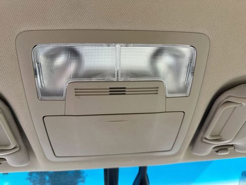 Used 2014 Toyota Camry XLE image 29