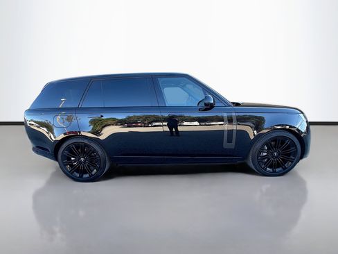 New 2025 Land Rover Range Rover Long Wheelbase SE image 6