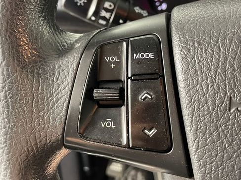 Used 2011 Kia Sorento 2WD w/ Convenience Pkg image 11