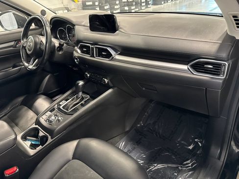 Used 2017 MAZDA CX-5 Touring w/ Preferred Equipment Package AWD/4WD image 18