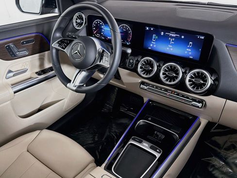 Certified 2026 Mercedes-Benz GLA 250 image 17