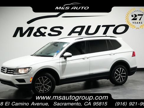 Used 2021 Volkswagen Tiguan SE image 1