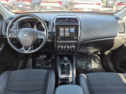 Used 2022 Mitsubishi Outlander Sport SE image 17
