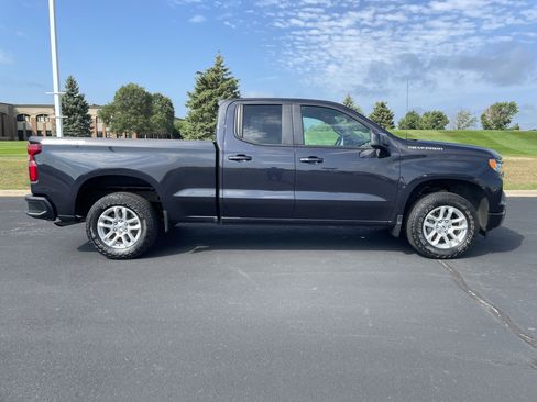 Used 2023 Chevrolet Silverado 1500 RST AWD/4WD image 6