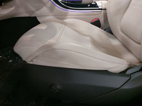 Used 2023 Mercedes-Benz C 300 4MATIC Sedan image 31