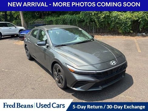 Used 2026 Hyundai Elantra Sport w/ Cargo Package FWD image 3