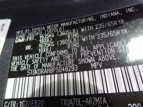 Used 2023 Toyota Highlander XLE FWD image 42