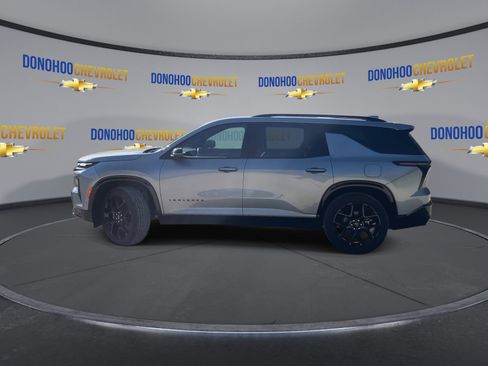 New 2026 Chevrolet Traverse RS w/ LPO, Floor Liner Package FWD image 7