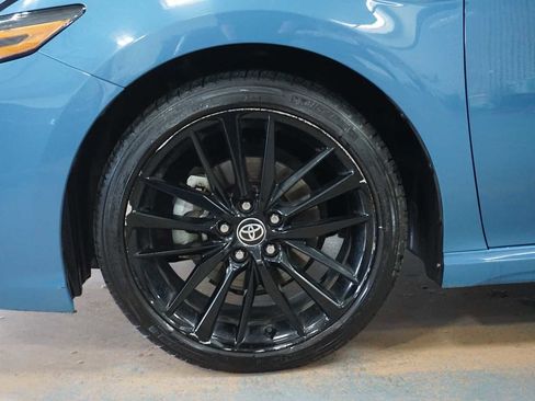 Used 2023 Toyota Camry XSE image 9