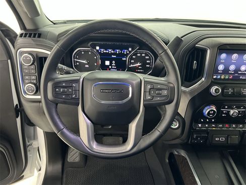 Used 2023 GMC Sierra 2500 Denali image 11