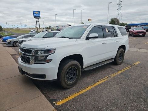 Used 2018 Chevrolet Tahoe 2WD w/ Remote Keyless Entry Package image 8